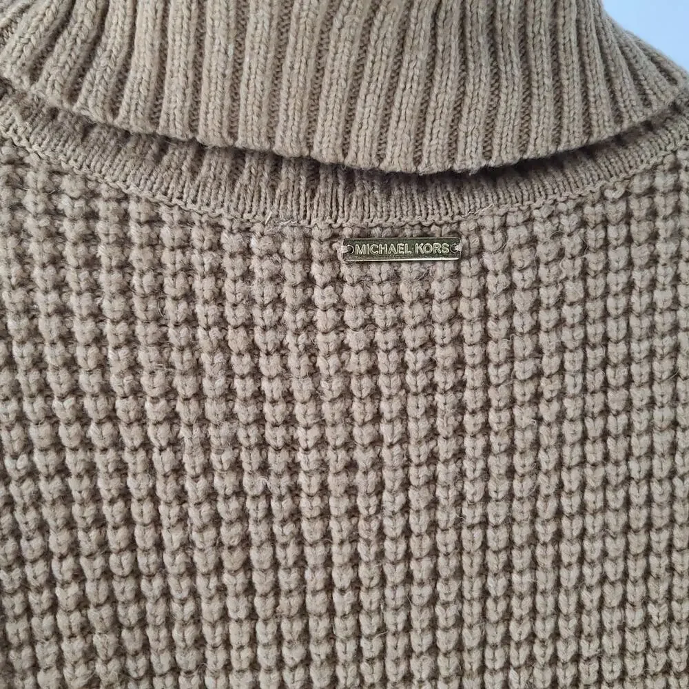 Fisherman cable knit beige Michael Kors sweater sz Large preppy office cozycore